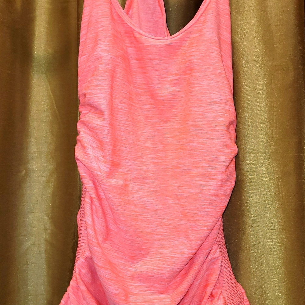 Coral ruched side work out top